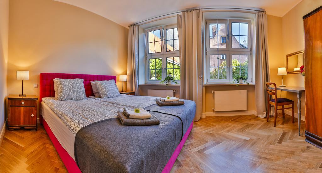 Apartament Bursztynowy Mariacka Old Town غدانسك الغرفة الصورة